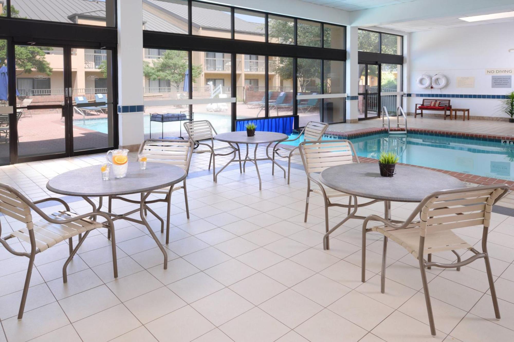 Courtyard Dallas Colinas Hotel Irving