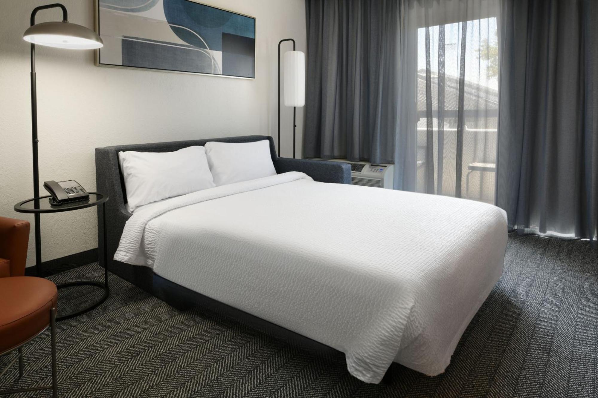 Courtyard Dallas Colinas Hotel Irving